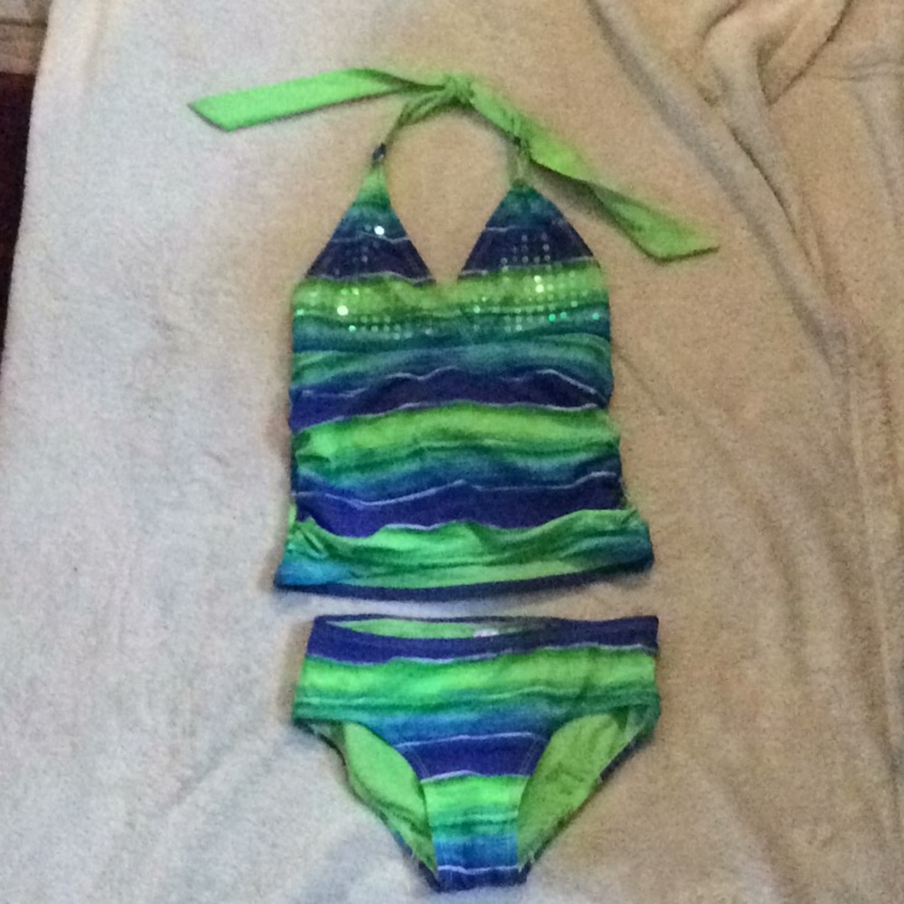 Girls two piece swim suit